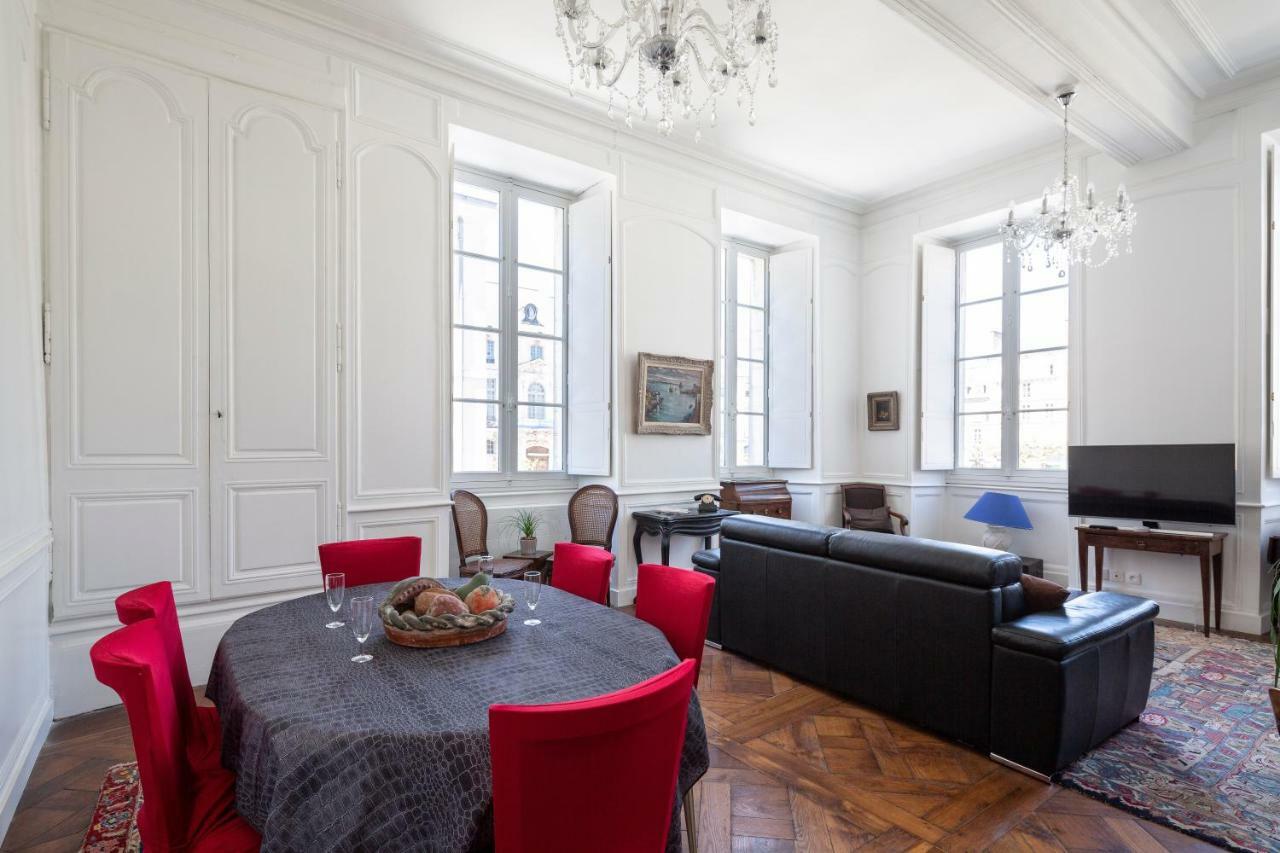 Les Suites De Philippe By Cocoonr Rennes Exterior photo